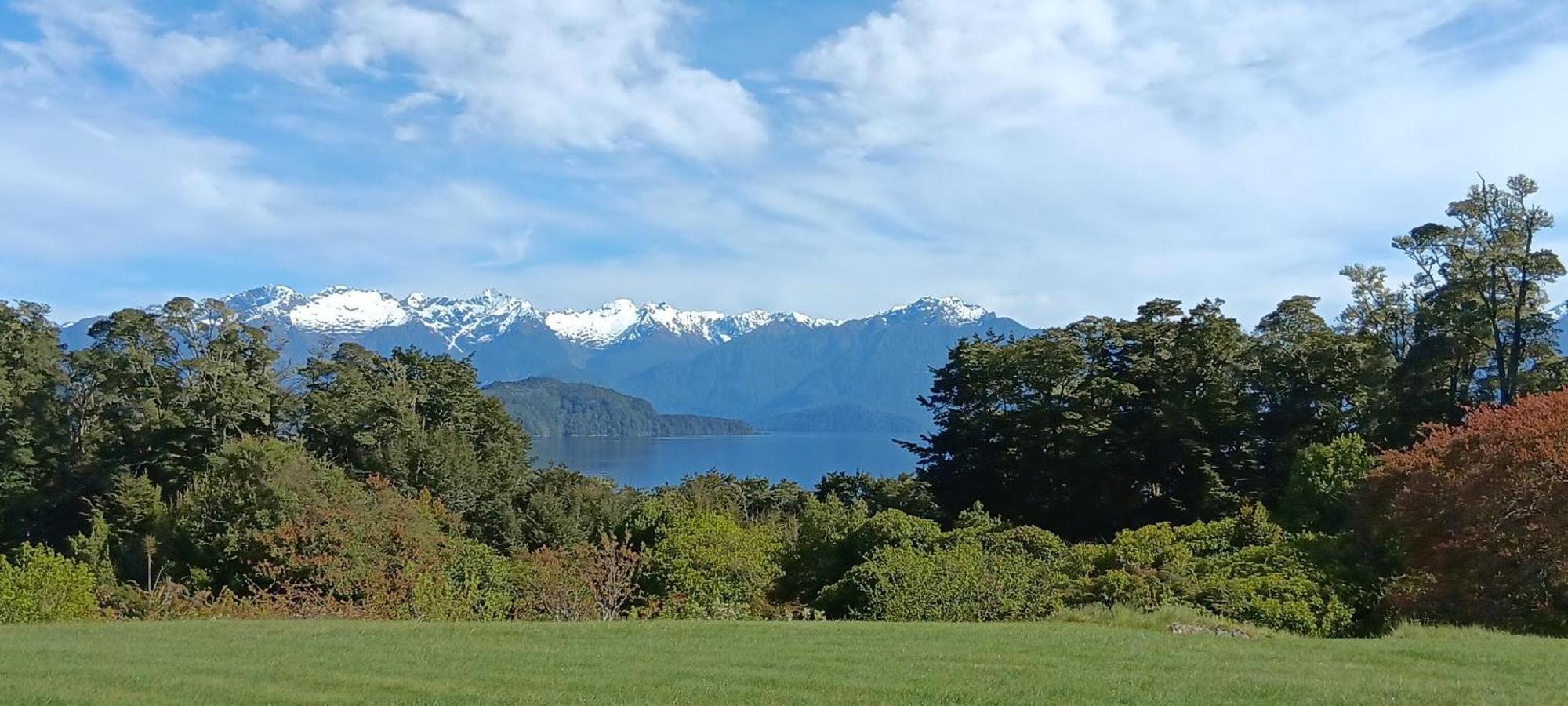 Murrells Grand View House Manapouri Exterior foto