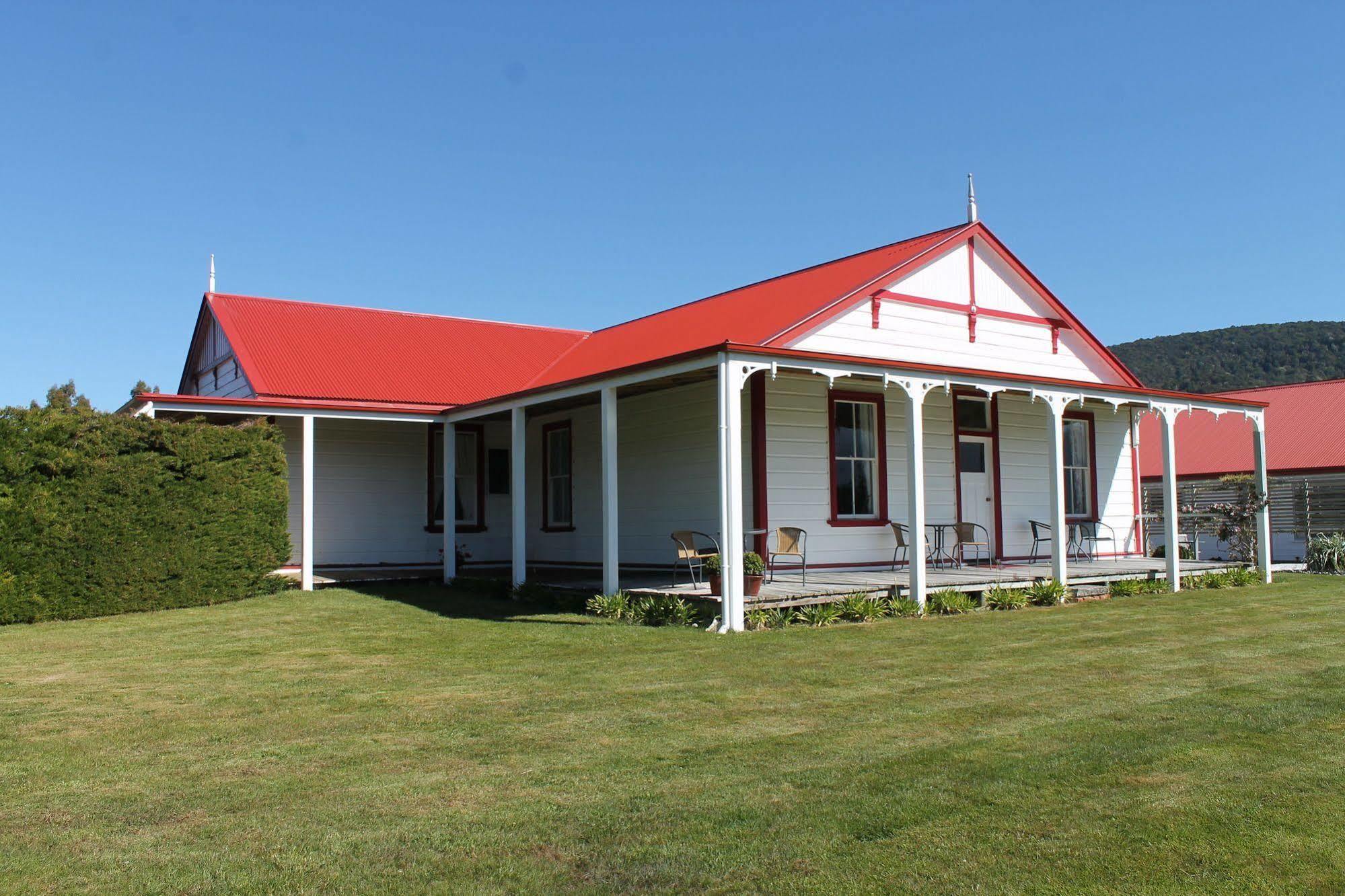 Murrells Grand View House Manapouri Exterior foto