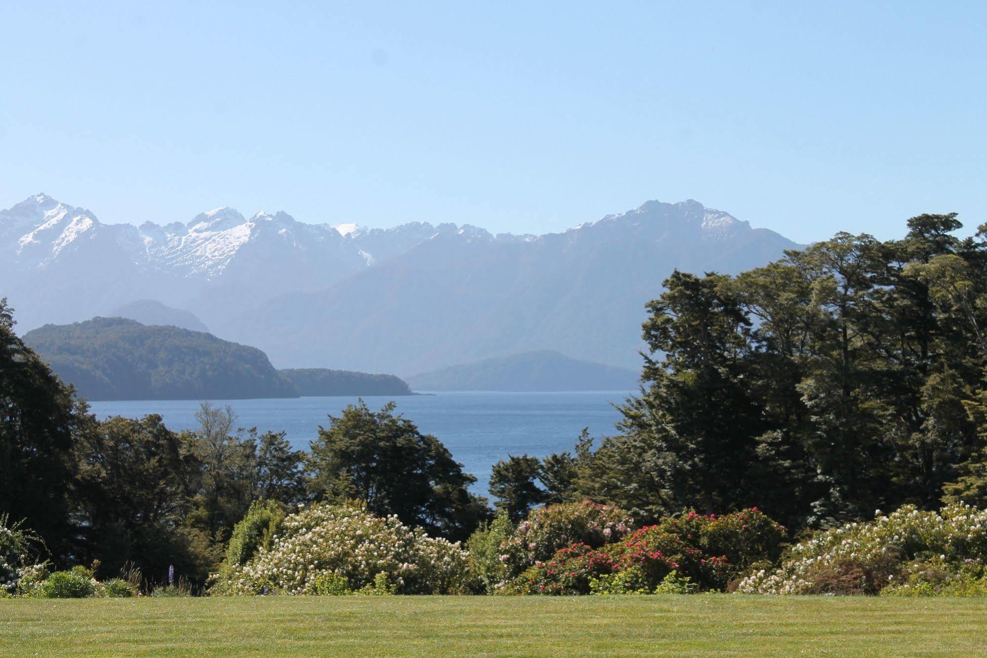 Murrells Grand View House Manapouri Exterior foto