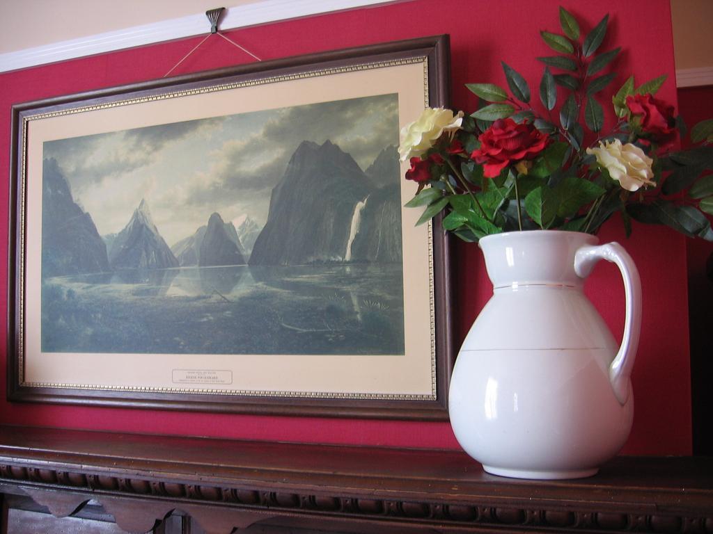 Murrells Grand View House Manapouri Exterior foto